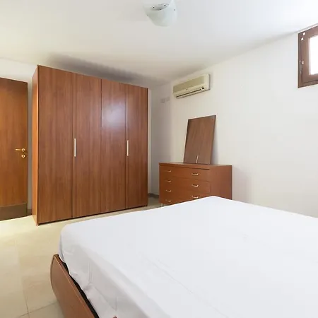 Trilo Diego Holiday home